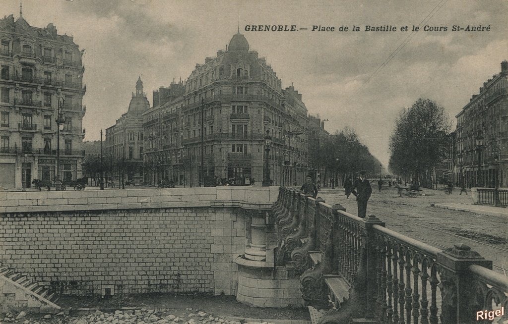 38-Grenoble - Place de la Bastille et le Cours St-André - C_V_ 4.jpg