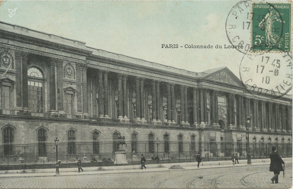 B6B - PARIS  -  Colonnade du Louvre.jpg