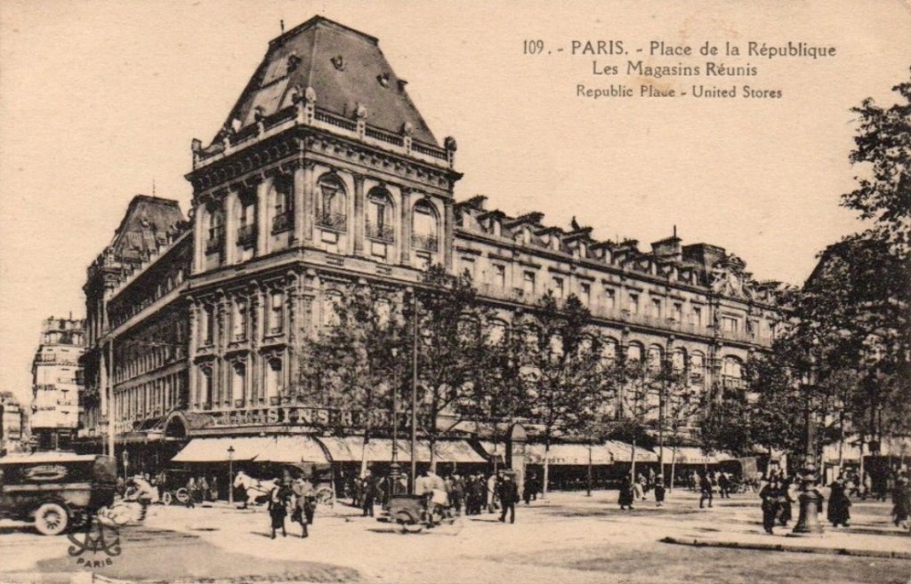 Magasins réunis place de la République.jpg