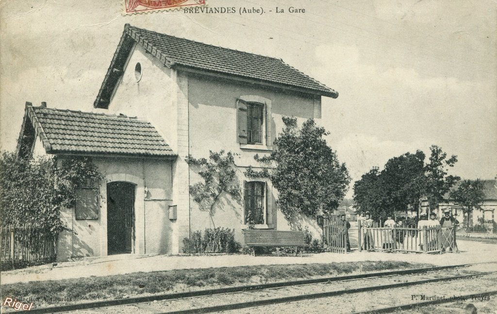 10-Bréviandes - La gare - Collection A Charles - P Martinet phot.jpg