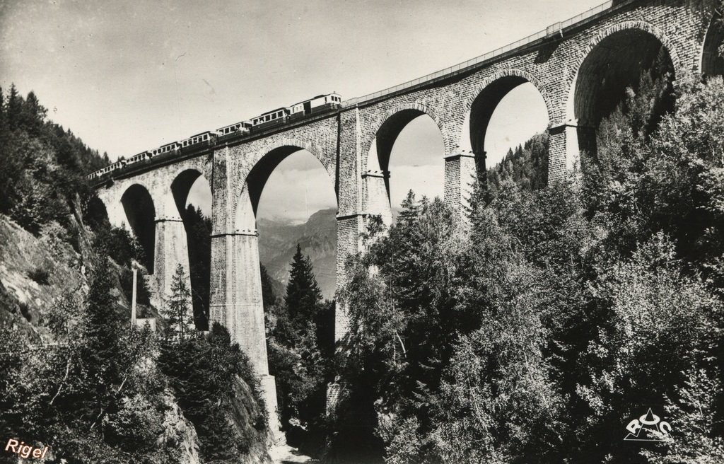 74-Chamonix-Mont-Blanc- Viaduc Ste-Marie.jpg