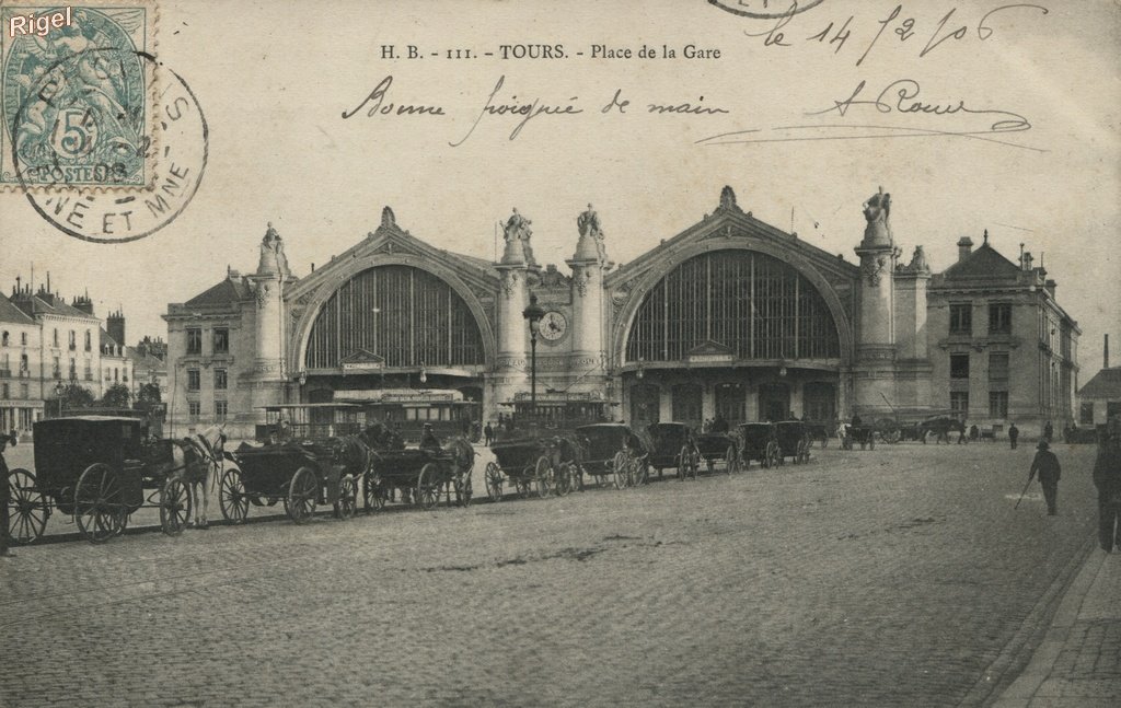 37-Tours - Place de la Gare.jpg