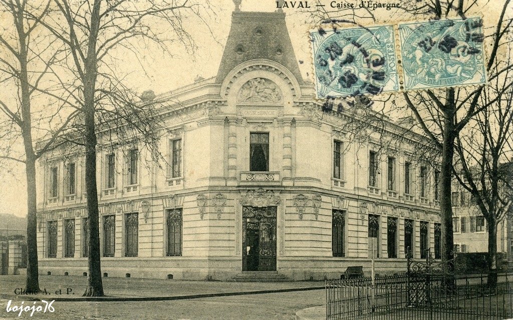 53-Laval-Caisse d'Epargne.jpg