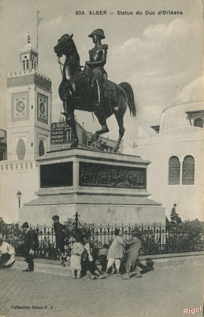 99-Alger - Statue du Duc d'Orléans - 303.jpg