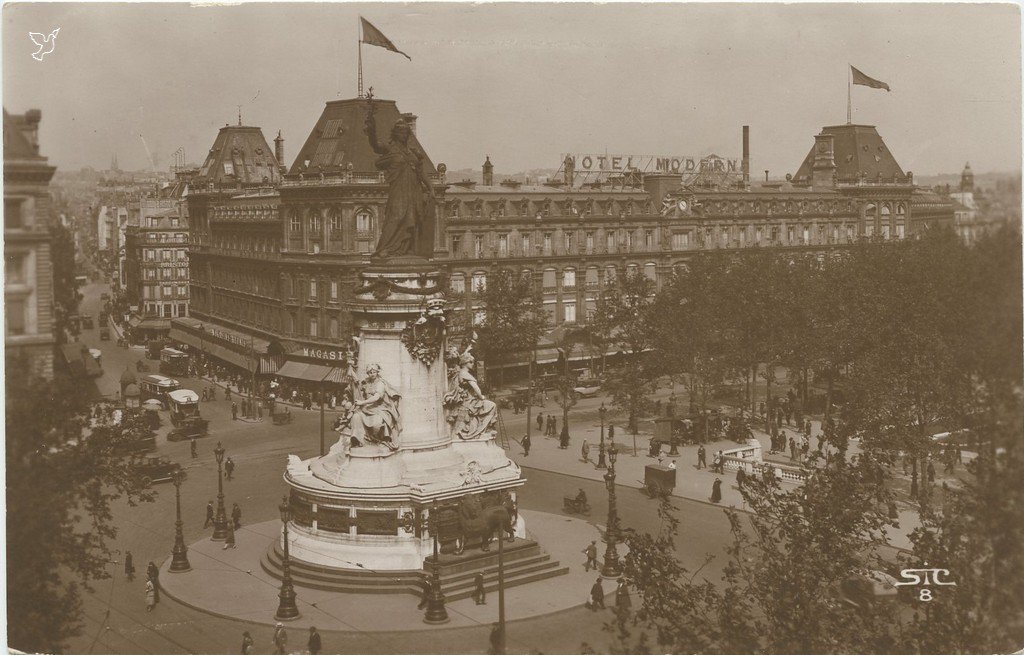 Z - REPUBLIQUE - SIC 8 - Place de la Republique.jpg