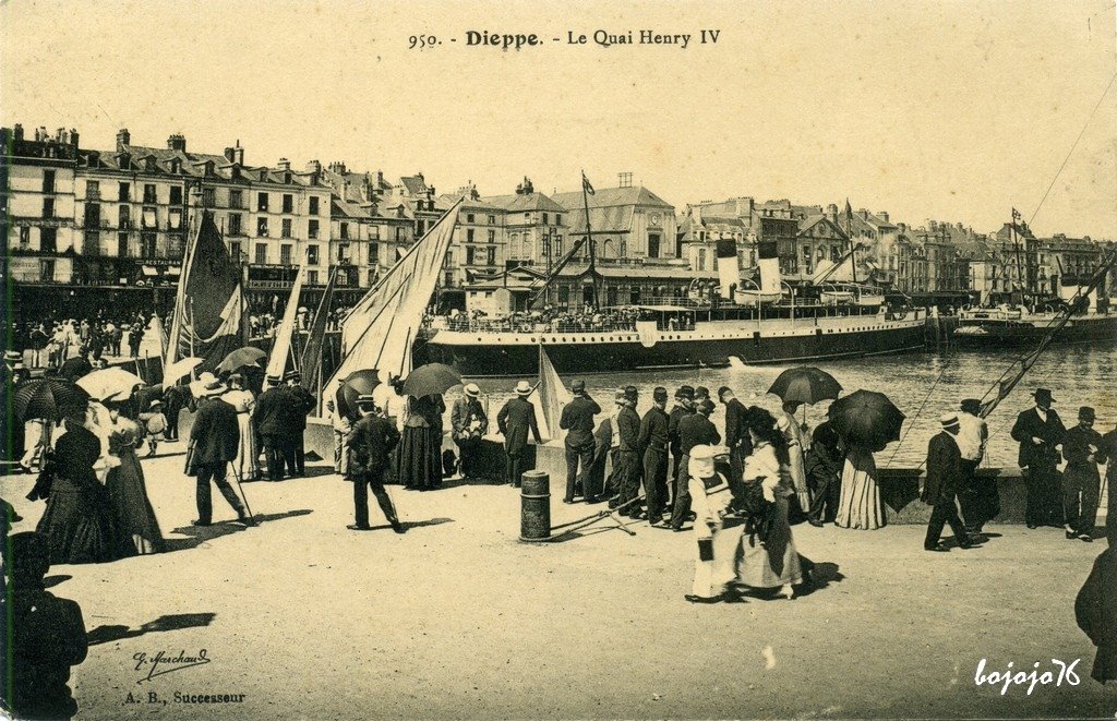 76-Dieppe-Quai Henry IV.jpg