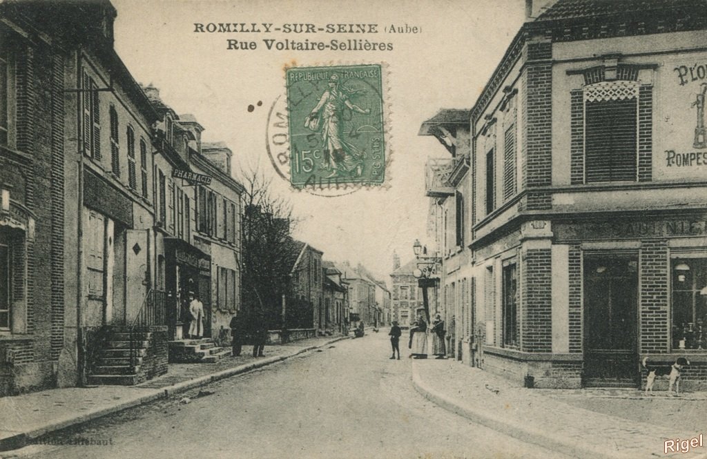 10-Romilly-Seine - Rue Voltaire-Sellières - Edition Thiébaud.jpg