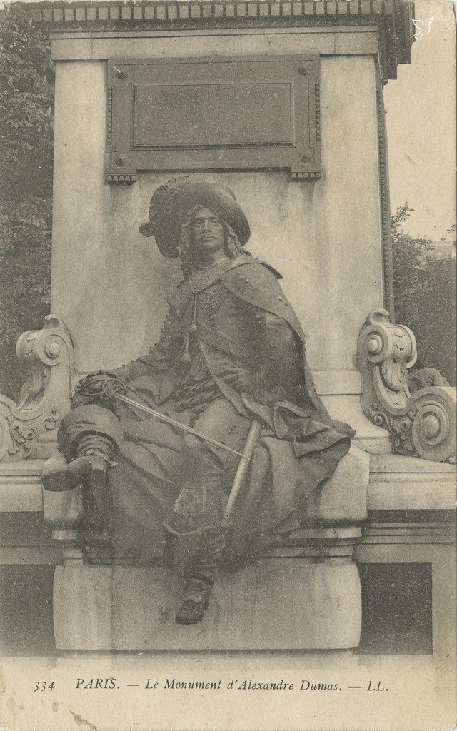 Z - 334 - Monument d'Alexandre Dumas.jpg