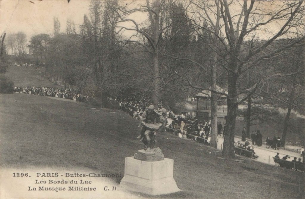 Paris - Buttes-Chaumont - Les bords du Lac, la Musique militaire - Le Sauvetage.jpg