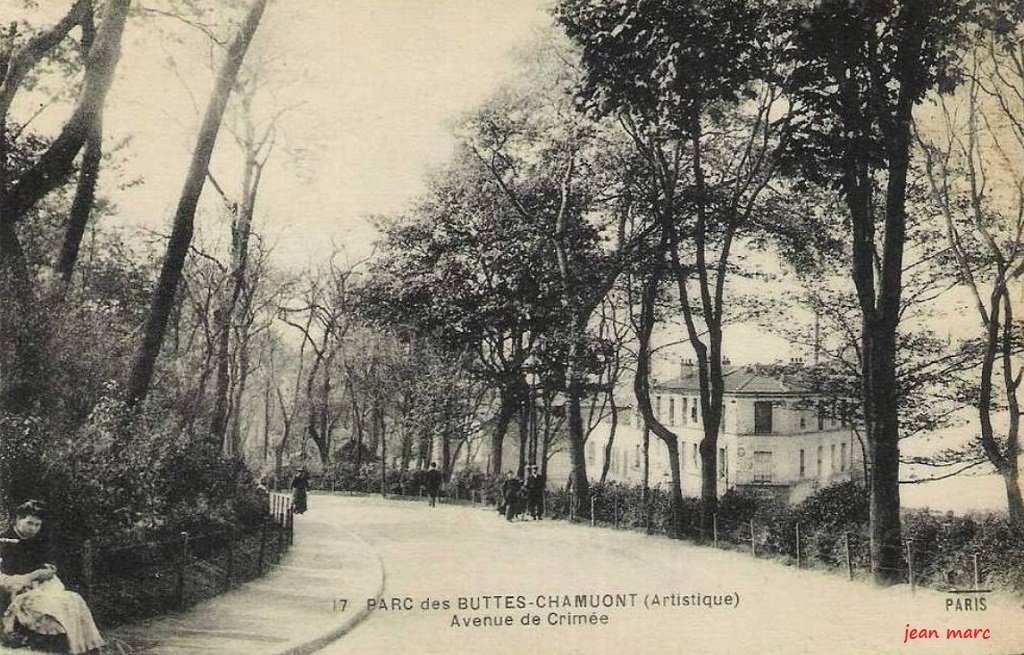 Paris - Buttes-Chaumont - Avenue de Crimée.jpg