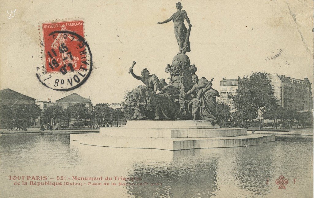 Z - 521 - Monument du Triomphe de la Republique.jpg