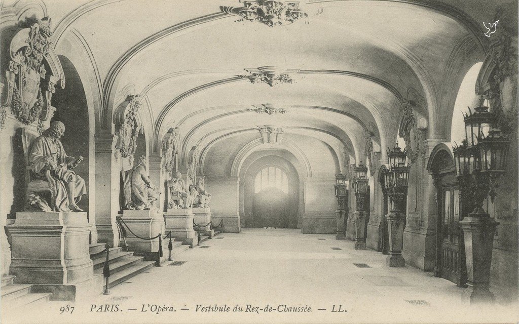 Z - 987 - Opera vestibule du RdC.jpg