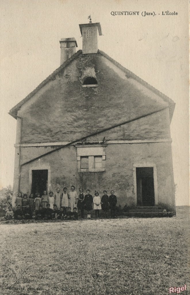 39-Quintigny - L'Ecole - Guichard phot-édit.jpg