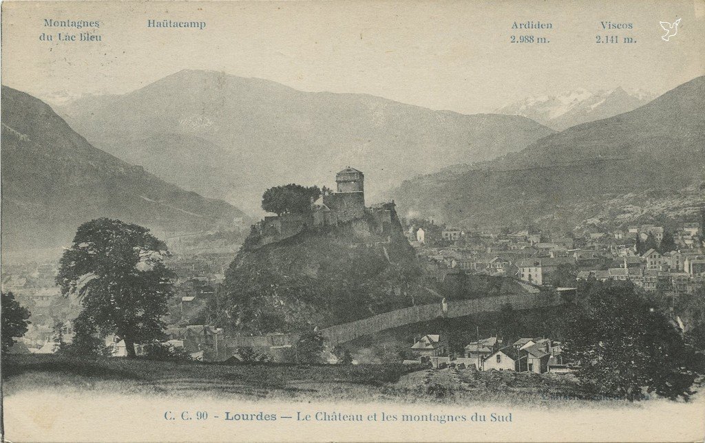 Z - CC 90 - Chateau et montagnes du sud.jpg