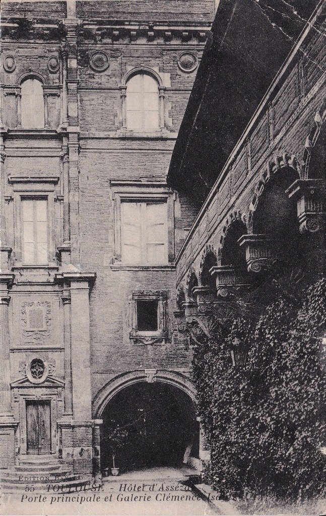 Toulouse - Hôtel d'Assézat - Porte principale.jpg