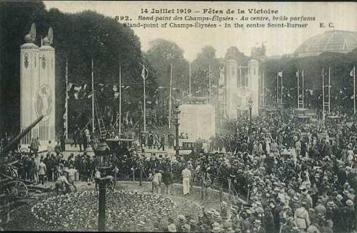 75 Paris 8 Rond Points Champs Elysees.jpg