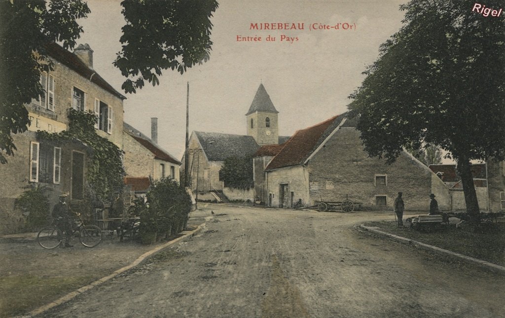 21-Mirebeau - Entrée du Pays.jpg