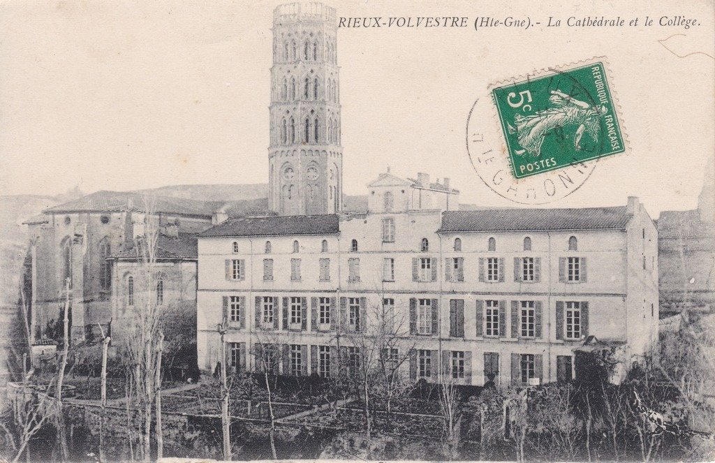 Rieux-Volvestre - La Cathédrale et le Collège.jpg