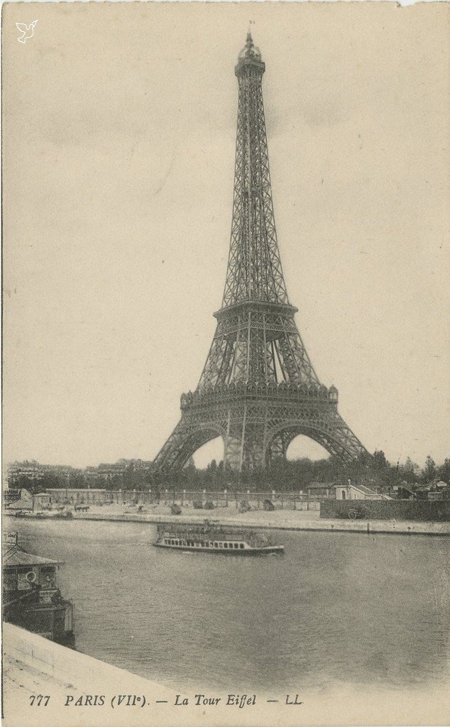 Z - 777 - Tour Eiffelo (vue 1).jpg