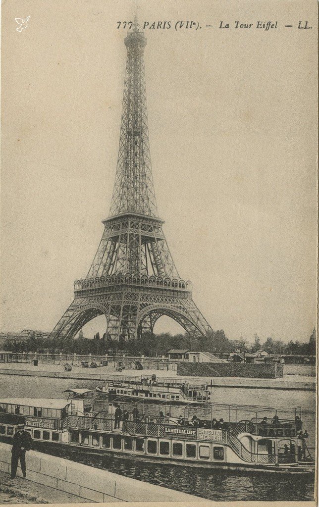 Z - 777 - Tour Eiffel (vue 2).jpg