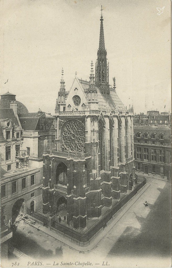 Z - 782 - La Sainte-Chapelle (1).jpg