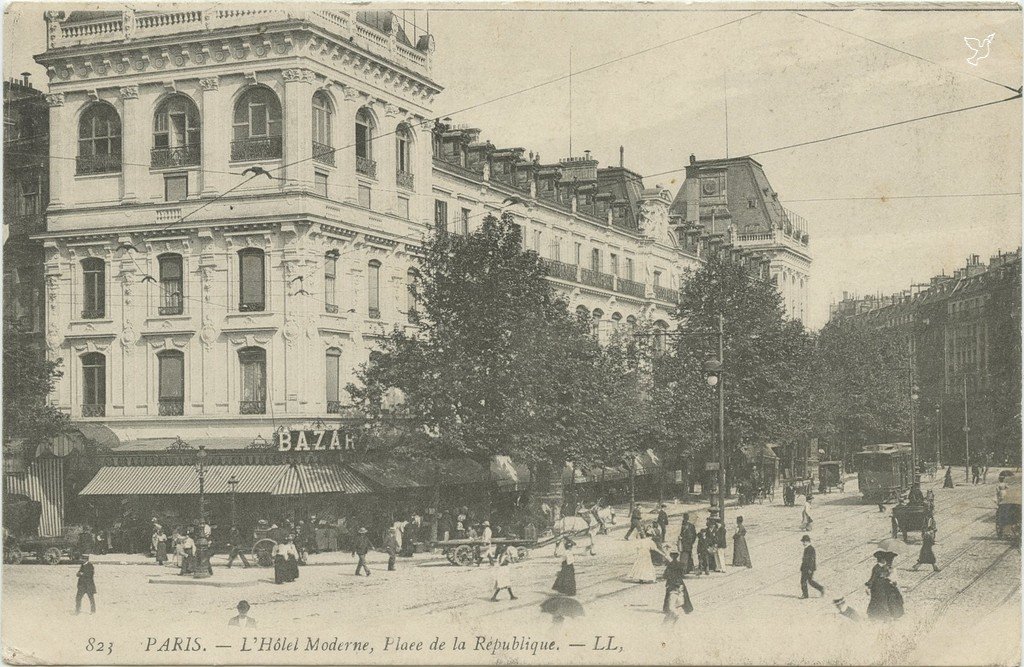 Z - 823 - L'Hotel Moderne Place de la Republique.jpg