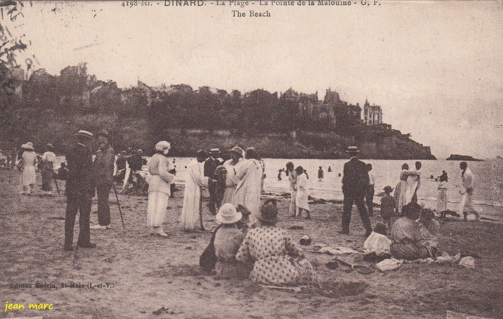 Dinard - La Plage - La Pointe de la Malouine.jpg