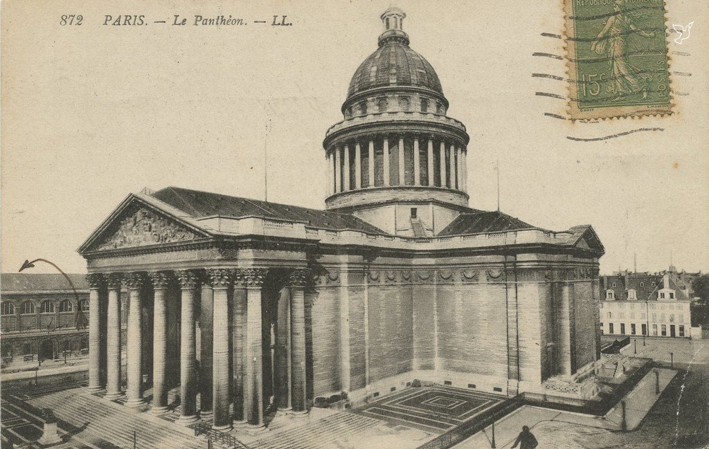 Z - 872 - Le Pantheon.jpg