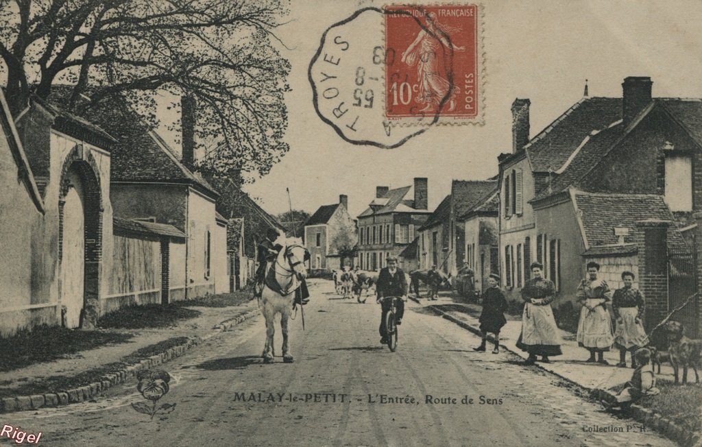 89-Malay-le-Petit - L'Entrée Route de Sens - Collection P R - S.jpg