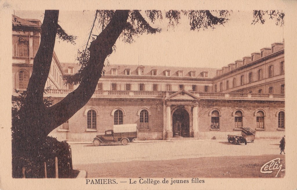 Pamiers - Le Collège de jeunes filles.jpg