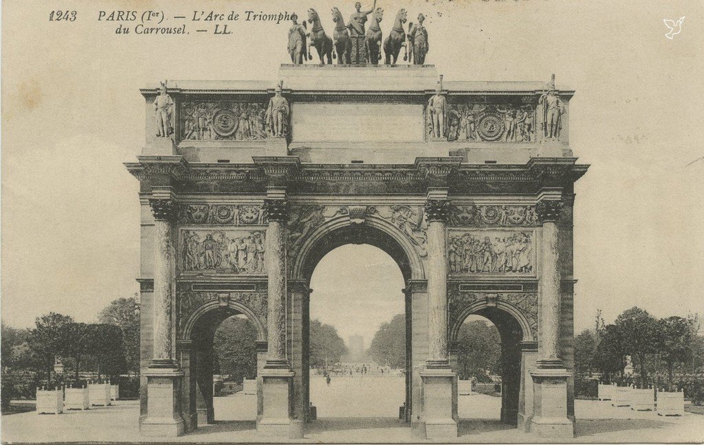 Z - 1243 - Arc de Triomphe du Carrousel.jpg