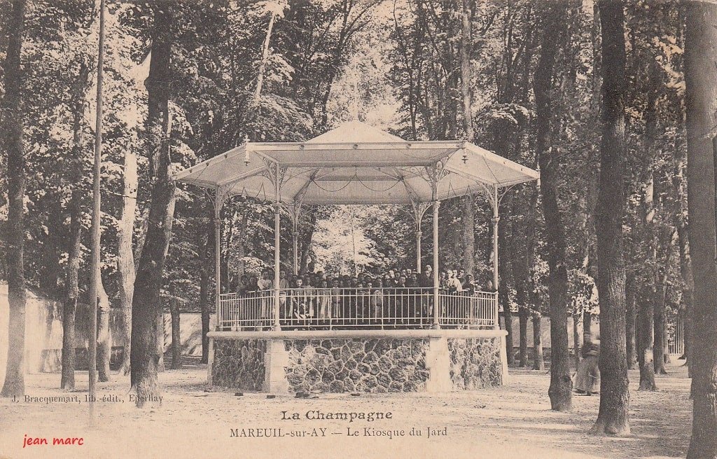 Mareuil-sur-Ay - Le Kiosque du Jard.jpg