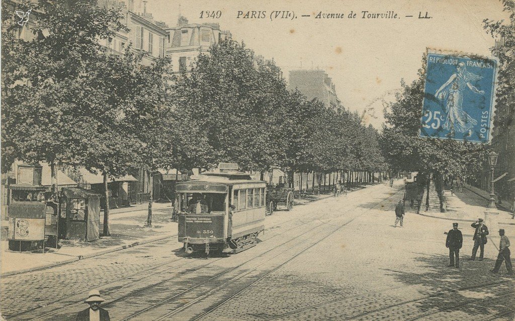 Z - 1349 - Avenue de Tourville.jpg