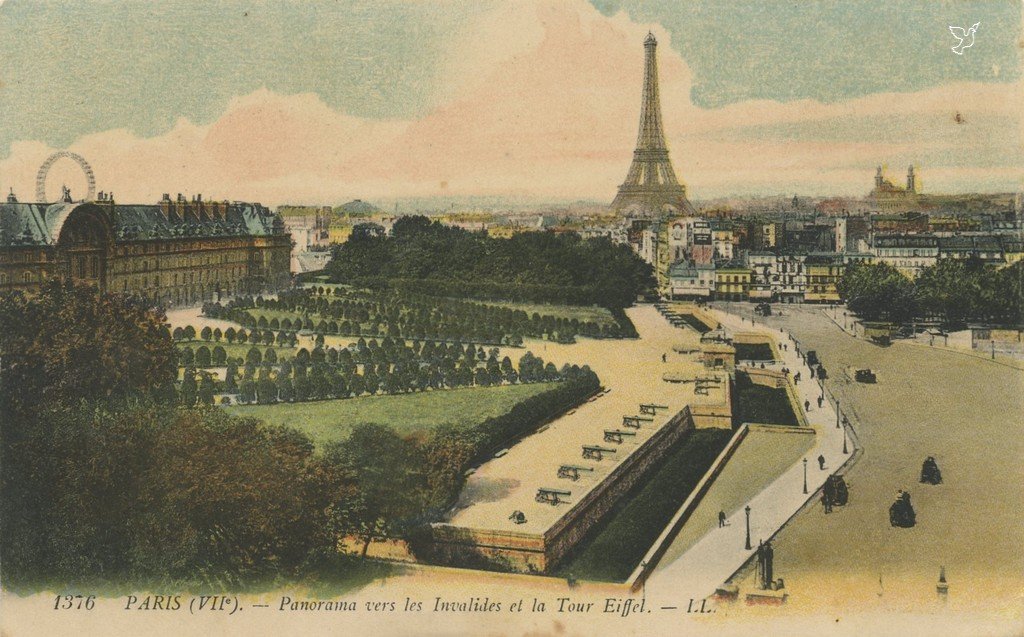 Z - 1376 - Panorama vers les Invalides et la Tour Eiffel.jpg