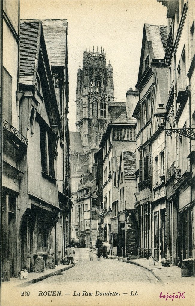 76-Rouen-Rue Damiette.jpg