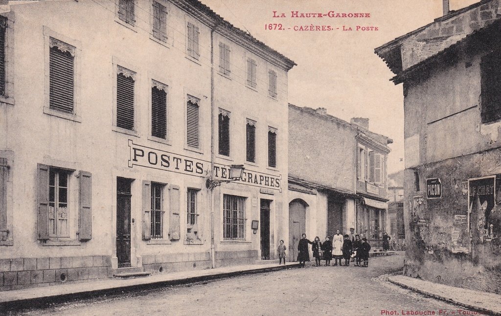 Cazères - La Poste.jpg