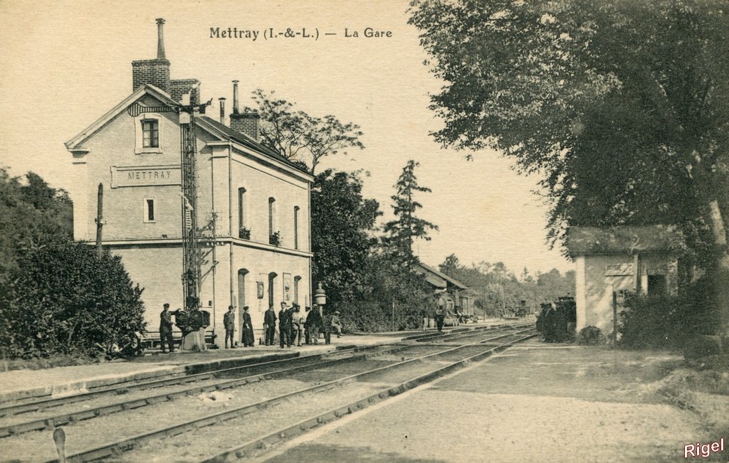 37-Mettray - La Gare - L Roy Editeur - Tours.jpg