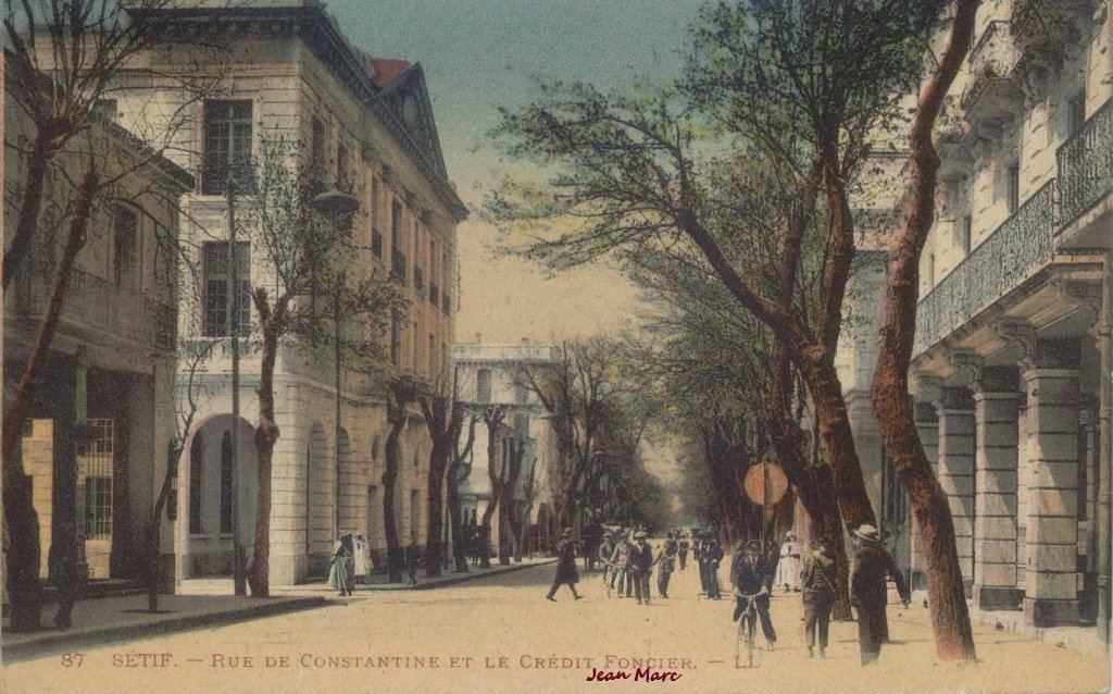 Sétif - Rue de Constantine et le Crédit Foncier.jpg
