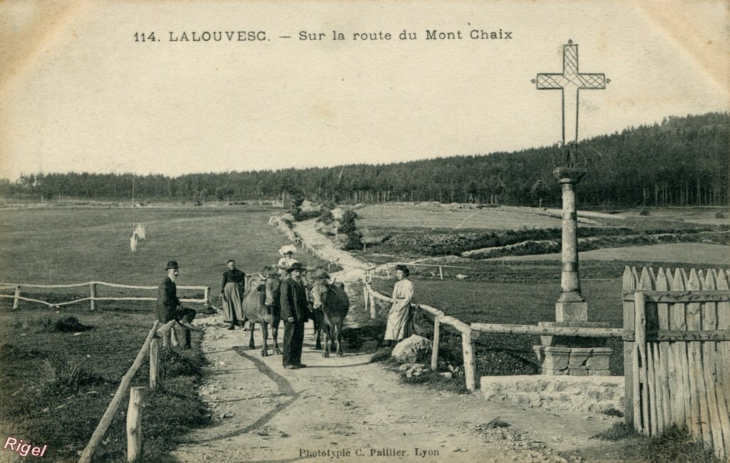 07-Lalouvesc - Route Mont-Chaix - 114 Phot C Paillier.jpg