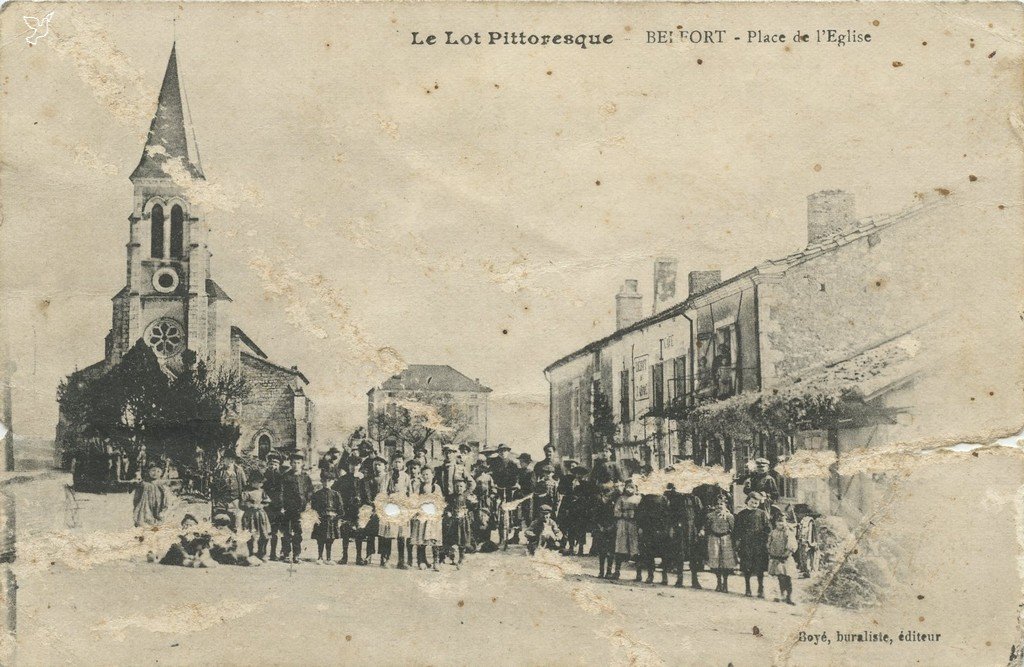 Z - BELFORT de QUERCY - Place de l'église.jpg