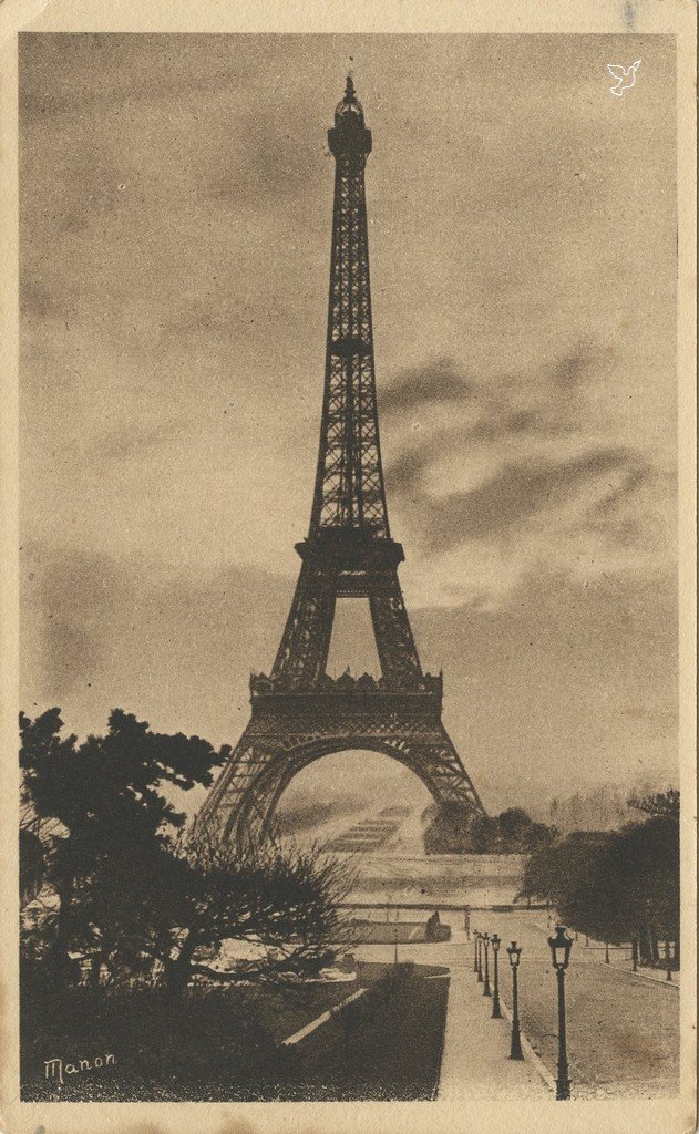 Z - 1 - La Tour Eiffel.jpg