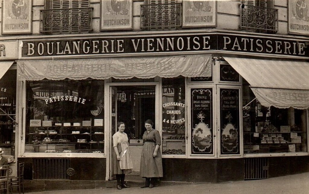 Boulangerie Viennoise Patisserie 82 boulevard de Clichy.jpg