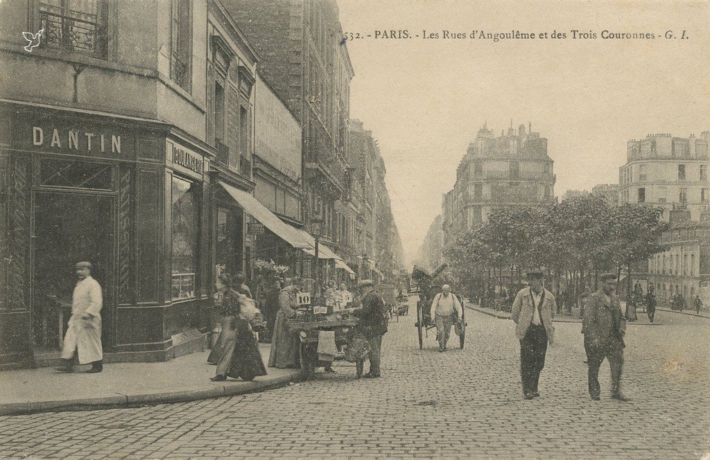Z - GI - 532 - La Rue d'Angouleme et des Trois Couronnes.jpg