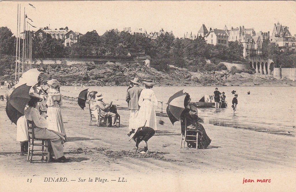 Dinard - Sur la Plage.jpg