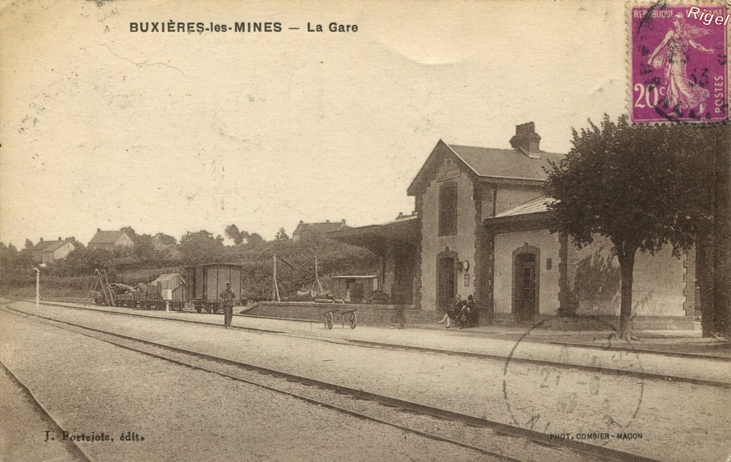 03-Buxières-les-Mines - Gare - J Portejoie edit - Phot Combier Macon.jpg