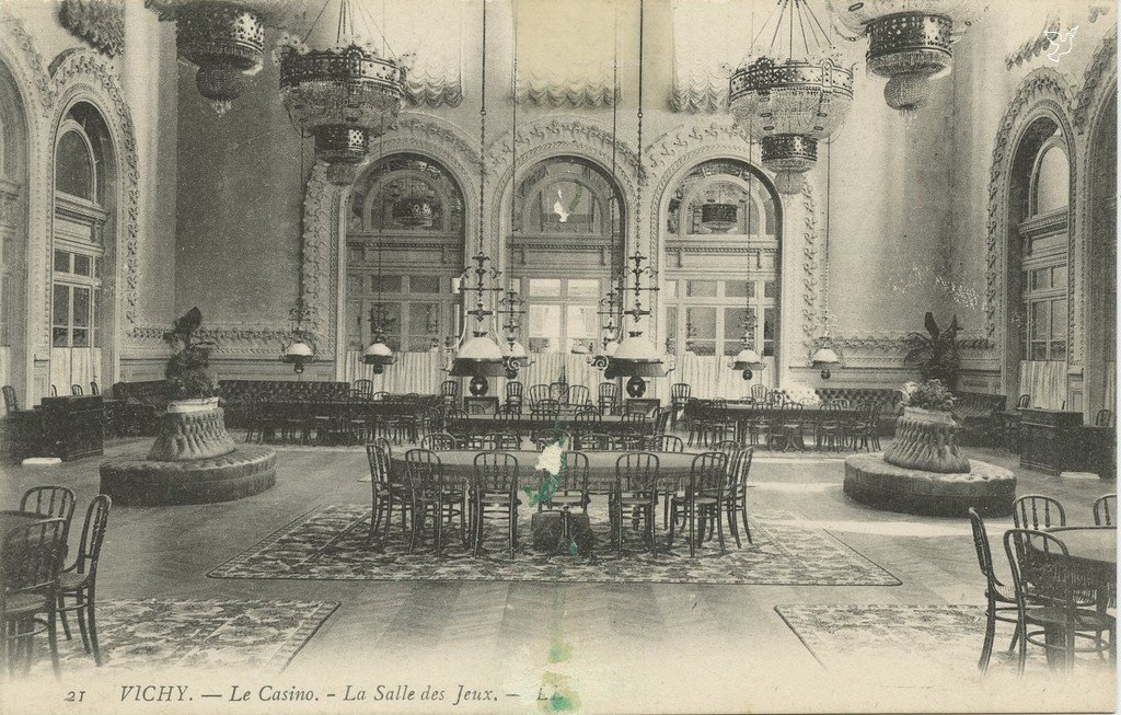 Z - VICHY - LL 21 Salle de jeux du Casino.jpg