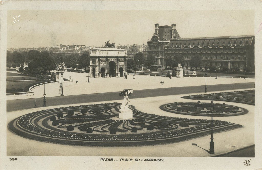 Z - 594 - Place du Carrousel.jpg