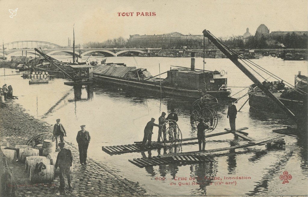 Z - 809 - Crue de la Seine au Quai Henri IV.jpg