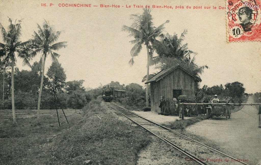 99-Cochinchine - Bien Hoa - le Train près du pont sur le Donaï- 116 P Collection Poujade de Ladevèze.jpg