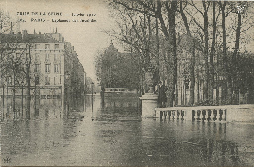 Z - Inondations - 284 - Esplanade des Invalides.jpg